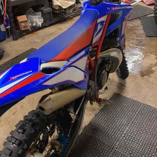 2021 Beta 300 Xtrainer