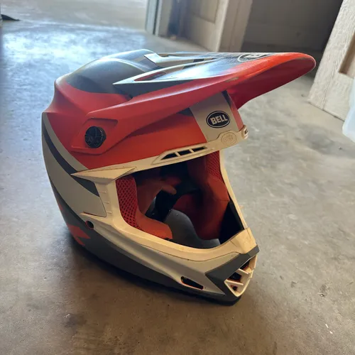 Bell Helmet Medium 
