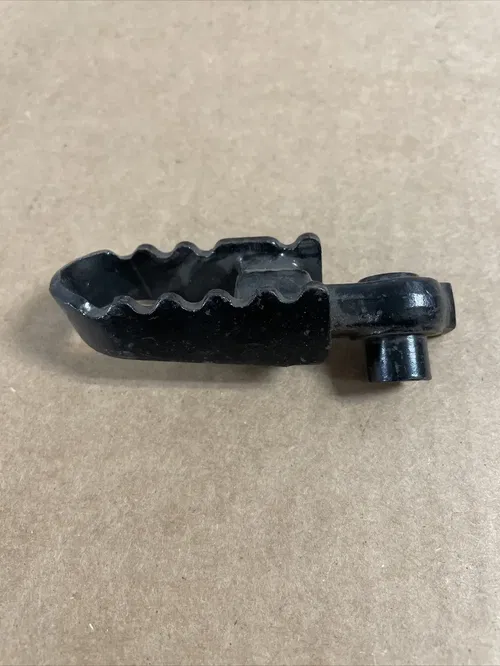 Honda NOS 50642-355-000 Left Foot Peg XL125K1