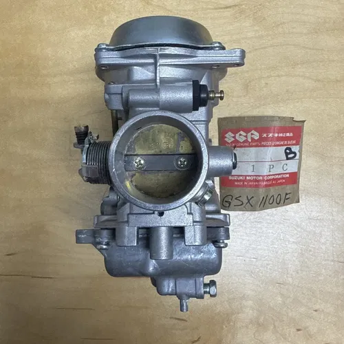Suzuki NOS Carburetor GSX 1100F (B)