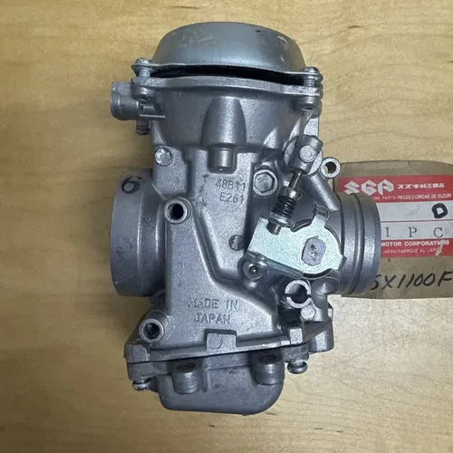 Suzuki NOS Carburetor GSX 1100F (D)