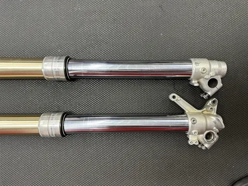Yamaha YZ250F 2004 Front Forks