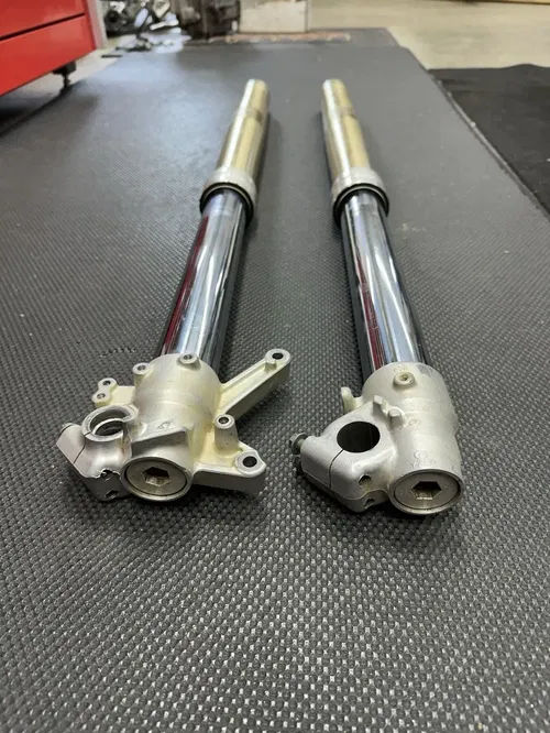 Yamaha YZ250F 2004 Front Forks