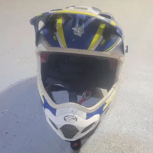 Arai Helmets - Size M