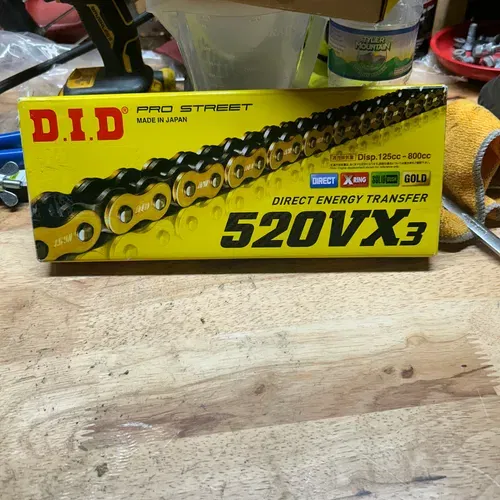 DID 520VX3 X-Ring Chain
