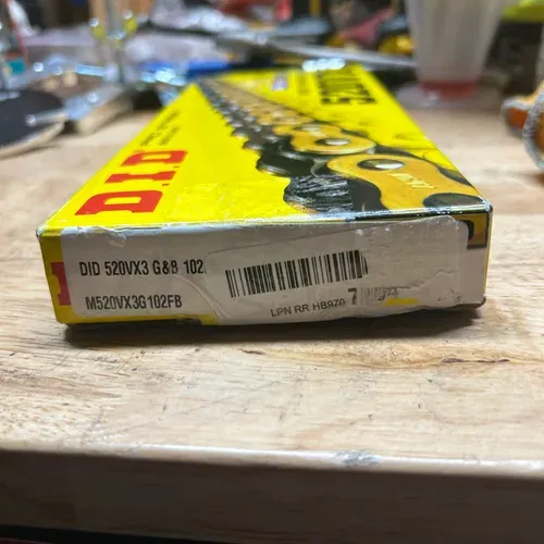 DID 520VX3 X-Ring Chain
