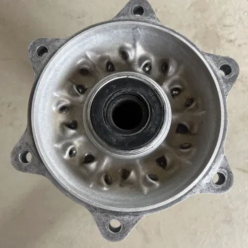 Yz Hub