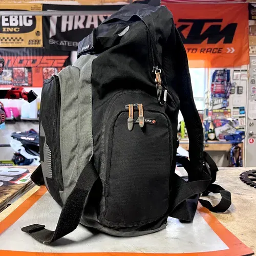 SPY backpack - 1999 edition - unbelievable vintage find