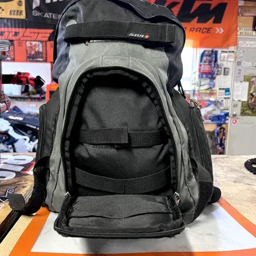 SPY backpack - 1999 edition - unbelievable vintage find