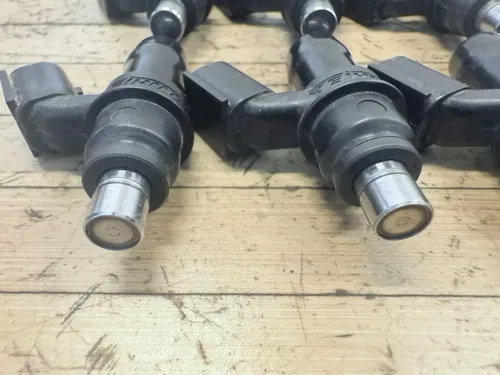 07-16 GSXR 1000 & 08-19 HAYABUSA  MAIN THROTTLE BODY FUEL INJECTORS - *OEM*