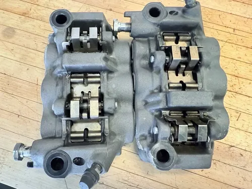 09-14 YAMAHA YZF R1 RIGHT LEFT FRONT BRAKE CALIPER SET PAIR CALIPERS