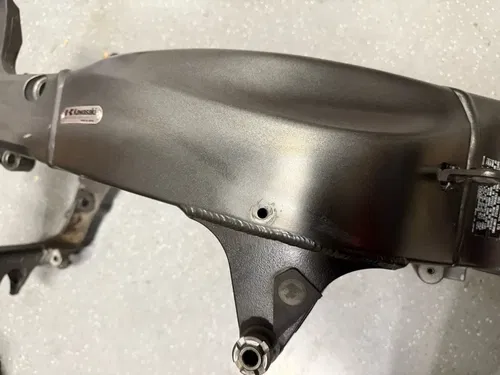 05 06 2006 KAWASAKI NINJA ZX6R ZX6 636 MAIN FRAME CHASSIS STRAIGHT CLN CLR EZREG