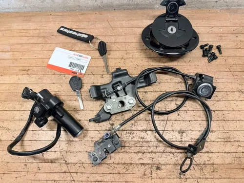 15-16 2016 KTM RC390 IGNITION GAS CAP LOCK SET WITH CODE KEY OEM NICE!