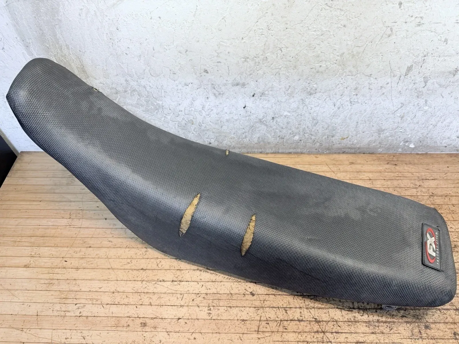 1994 92-96 Honda CR250R CR 250R OEM SEAT CUSHION SADDLE FOAM PAD COVER