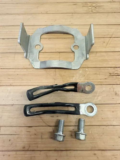 Honda CDI ECU Box Bracket CRF450 R Module Holder Mount 2002-03 OEM 50124-MEB-670