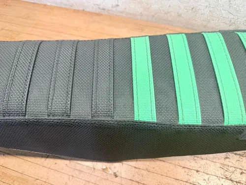 2018 KAWASAKI 17-20 KX250F KX250 OEM SEAT CONCEPTS SADDLE FOAM PAN GRIPPER COVER