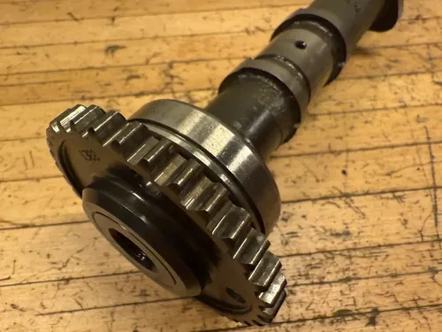 99-07 2006 SUZUKI HAYABUSA GSX1300R ENGINE OEM EXHAUST CAMSHAFT CAM SHAFT