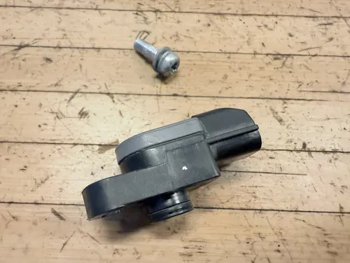 03-08 Suzuki GSXR 1000 OEM Throttle Position Sensor TPS 13580-18G00
