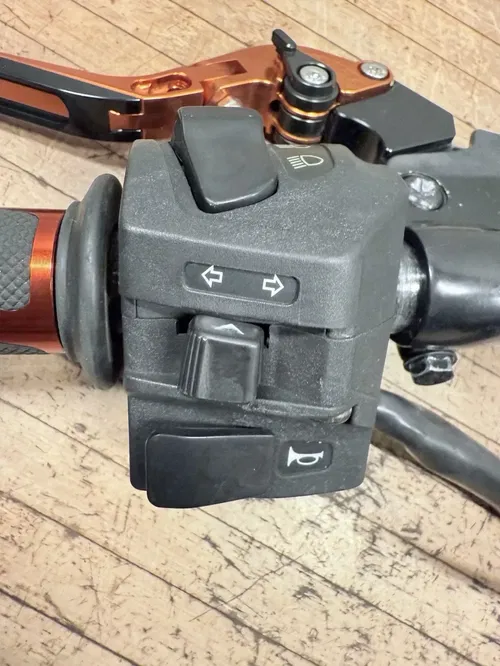 2016 13-16 KTM RC390 Duke 390 Left Clip On Handler Bar Light Switch Perch Nice!