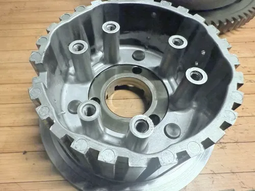 07-08 SUZUKI GSXR 1000 ENGINE OEM COMPLETE CLUTCH PLATES BASKET HUB 21200-40880