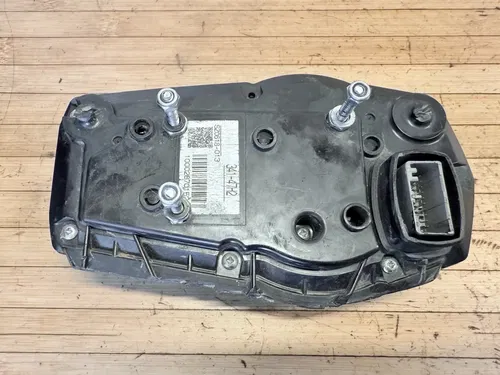 09-16 2009 2016 Suzuki GSXR 1000 Gauge Cluster Speedo Speedometer Tachometer