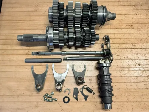 09-14 YAMAHA YZF R1 YZFR1 OEM ENGINE COMPLETE TRANSMISSION SHAFTS GEARS SHIFT