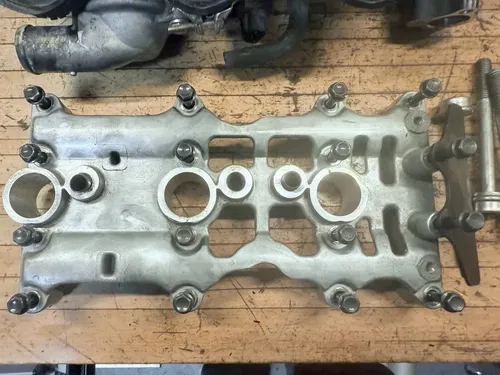 09-12 Triumph Street Triple 675 R Oem Cylinder Head Engine Top End Valves Parts
