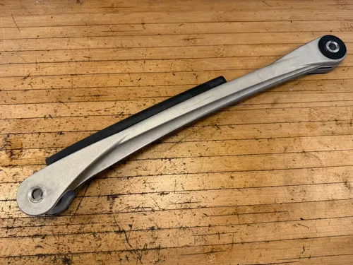 04 - 09 2007 BMW R1200GS ADVENTURE OEM REAR TORQUE ARM ROD BRACKET BRACE