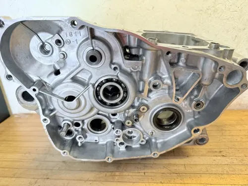 2018 18-20 Kawasaki KX250F KX250 OEM Engine Crankcase Pair (Stock Crank Cases)