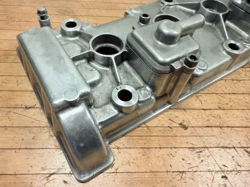 05 06 KAWASAKI NINJA ZX 636 ZX6R POLISHED OEM ENGINE CYLINDER HEAD VALVE COVER