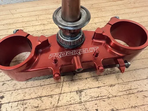 10 12 13 HONDA CRF250R CRF450R PRO CIRCUIT RED FRONT FORK TRIPLE TREE CLAMPS