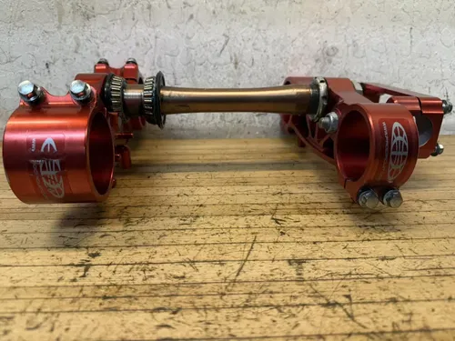 10 12 13 HONDA CRF250R CRF450R PRO CIRCUIT RED FRONT FORK TRIPLE TREE CLAMPS