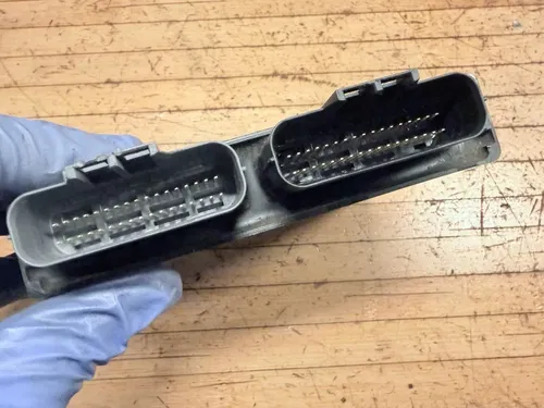 2007-2008 Kawasaki Ninja ZX6r Ecu Ecm Ignitor Computer Module Unit Box 21175-011