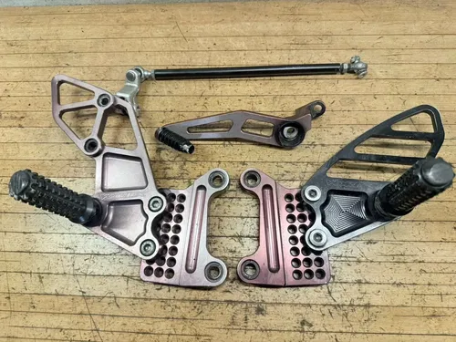 05 06 KAWASAKI NINJA ZX6R ZX 636 VORTEX SHIFT BRAKE RIGHT LEFT REARSETS BRACKETS