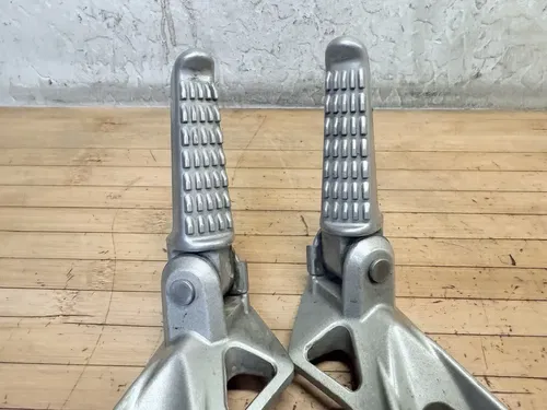 2006 05-06 Kawasaki ZX6R Ninja 636 ZX636 Rear Foot Passenger Pegs OEM Left Right