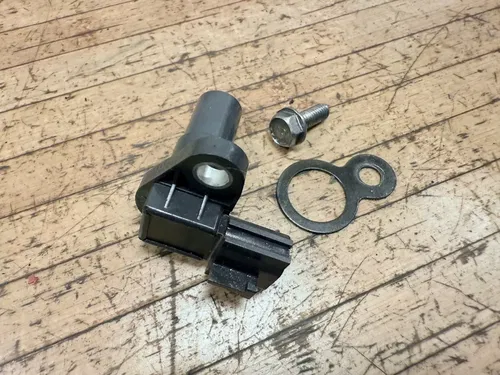 2005 2006 Kawasaki Ninja 636 ZX6R ZX636 OEM Engine Speed Speedometer Sensor