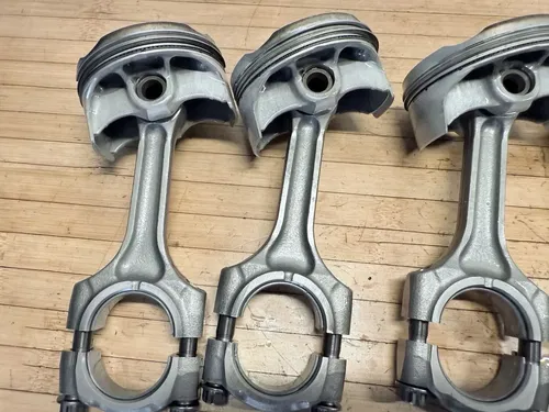 2012- 2016 SUZUKI GSXR 1000 PISTONS SET ENGINE CONNECTING ROD STOCK OEM