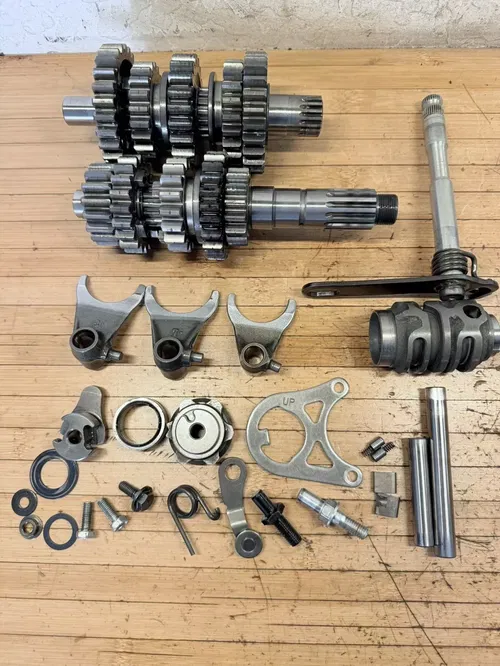 2002 02-05 CRF450R CRF450 Engine Complete Transmission Gearbox Shaft Shift Forks