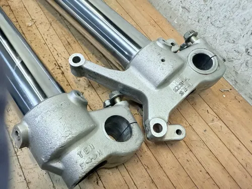 1999 97-99 Honda CR250 CR250R CR 250 CR125 Front Forks Tubes Suspension SHOWA