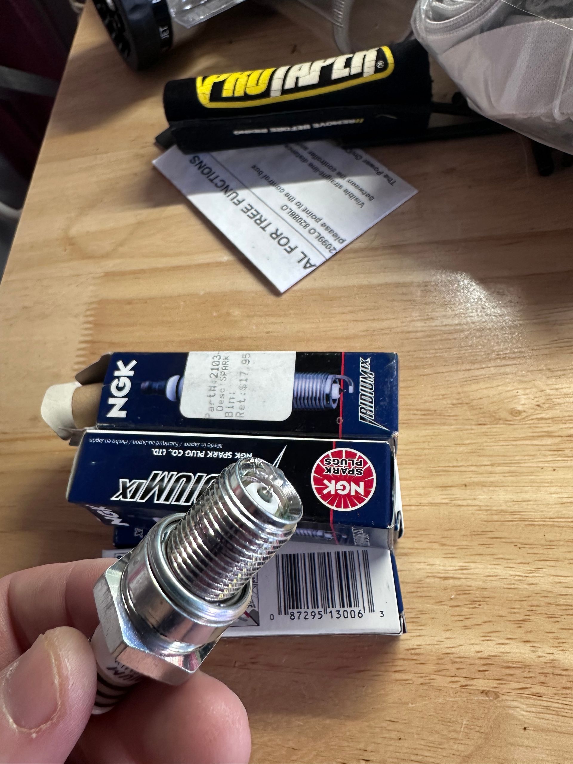 ❗️Brand 🆕 ❗️NGK BR10ECMIX (5 Spark Plugs)