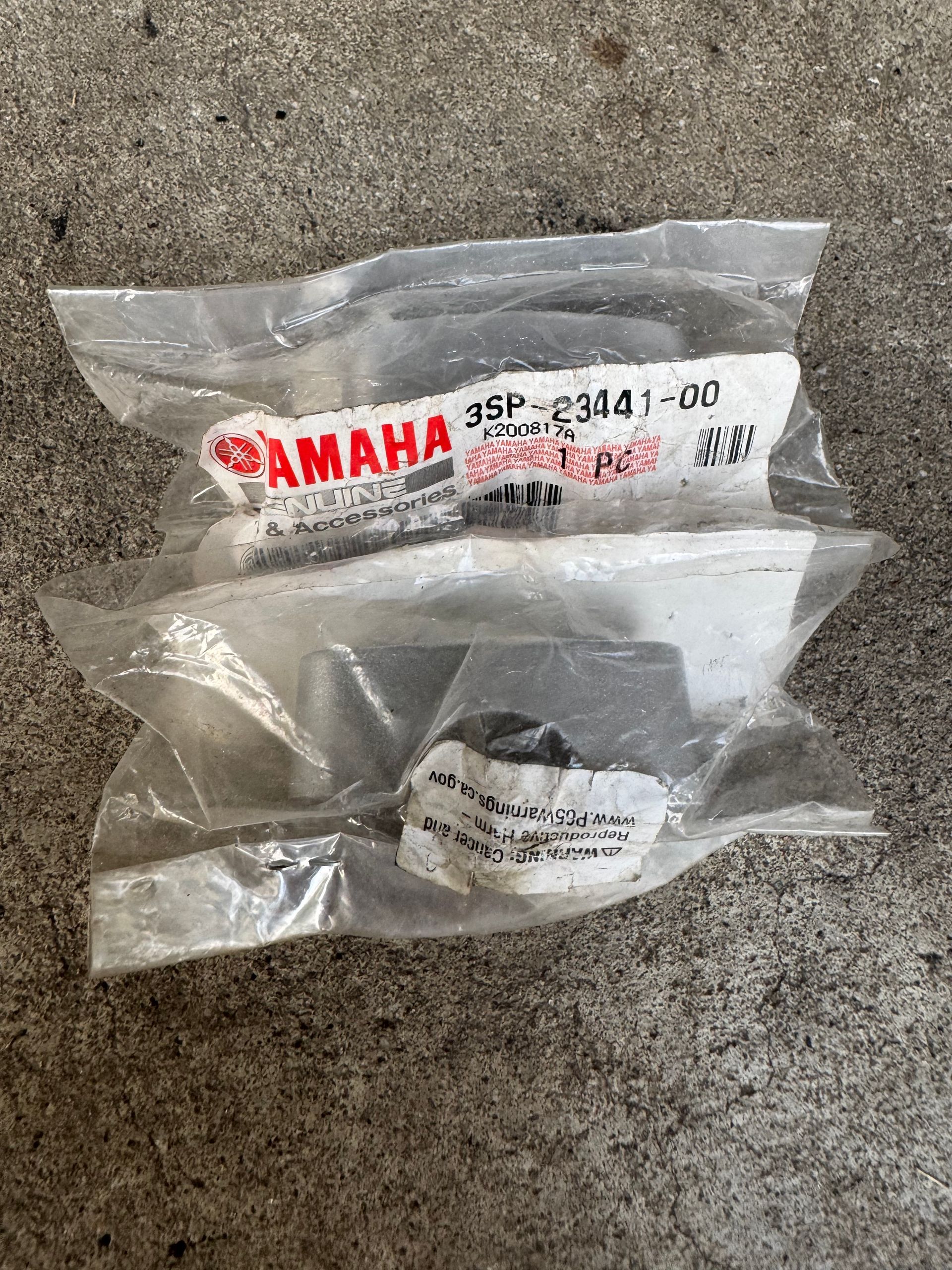 35P-23441- 00-00 YAMAHA OEM YZ85 HANDLEBAR HOLDERS
