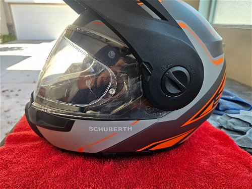 Schuberth E1 Helmet 