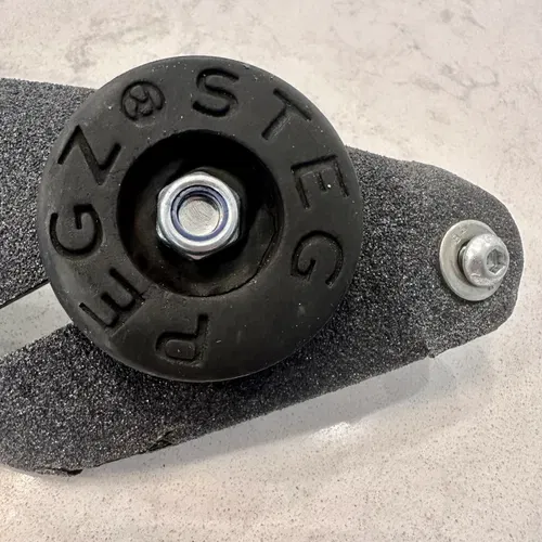 Steg Pegz for ultimate bike control, lightly used. Save 50% vs retail.
