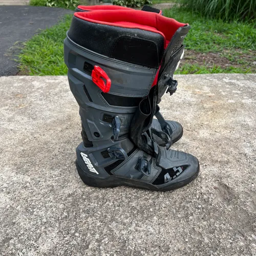 Leatt enduro 4.5 Boot (size 10)