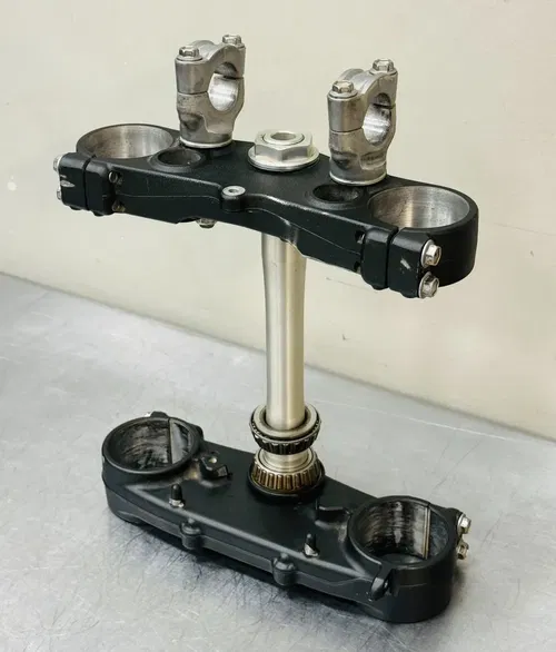 2021 Yamaha YZ450F Triple Clamps Tree Bar Mounts Steering Steam B2W-23435-00-00