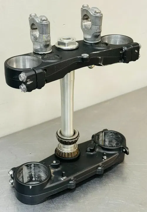 2021 Yamaha YZ450F Triple Clamps Tree Bar Mounts Steering Steam B2W-23435-00-00