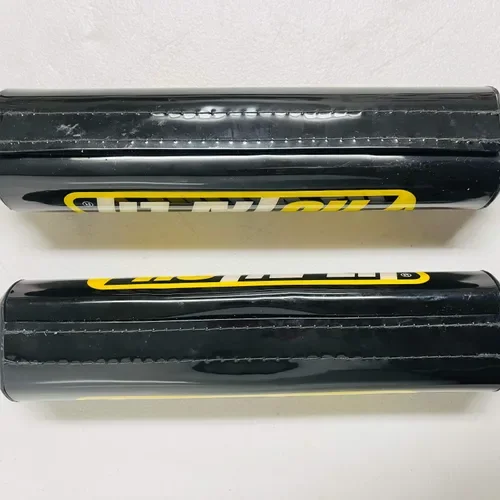 Black / White Pro Taper Fusion  Bar Pads 