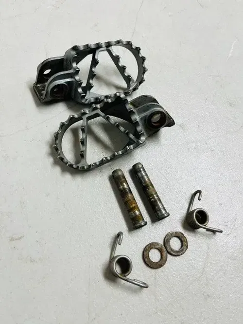 2022 Husqvarna TC65 Foot Peg Set Left Right OEM Footrests 47103040033 TC 65