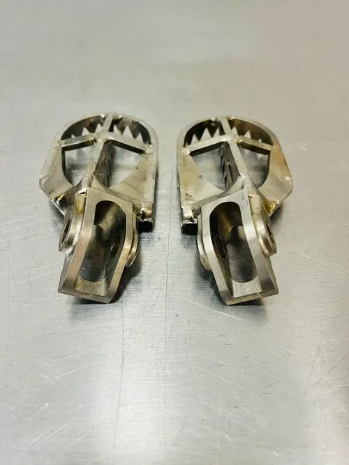 2016-2022 KTM / HUSQVARNA 125 -450CC TITANIUM PRO PEGS FOOT PEGS