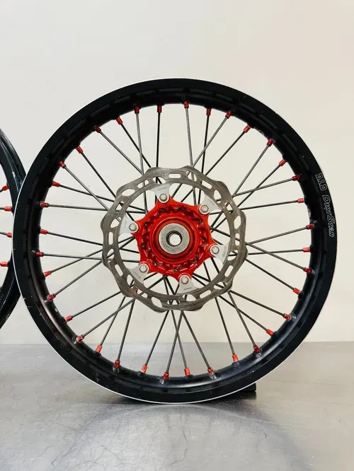 23.5 GasGas MC450 Wheel Set Front Rear 21/19 Inch Rim Sprocket A46009901044FA